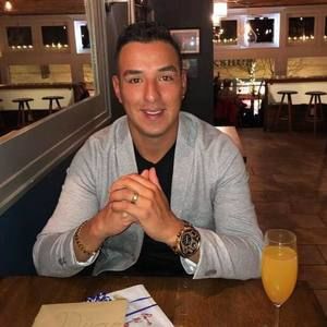 Meet your Posher, Diego